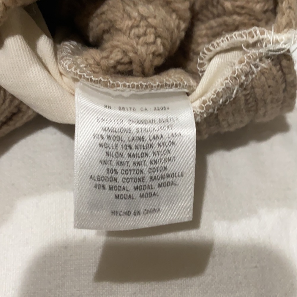 Sweater/shirt - Picture 3 of 4